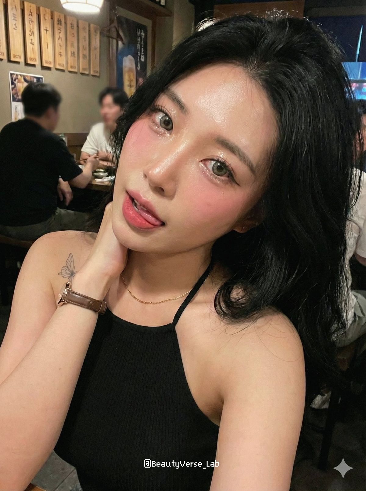 East Asian influencer selfie: GPT Image 2 prompt