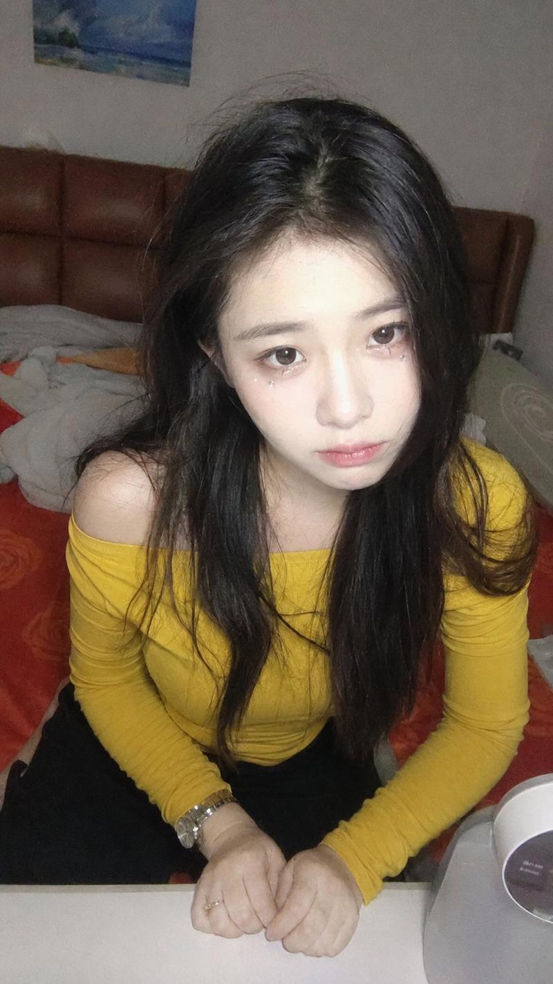 早期安卓风格东亚女性生活自拍
