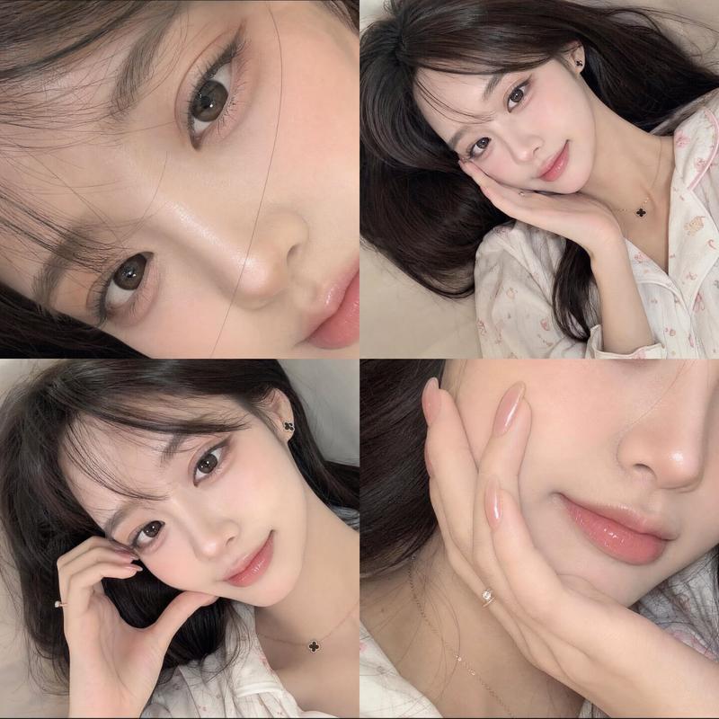iPhone17ProMax超写实少女四格自拍