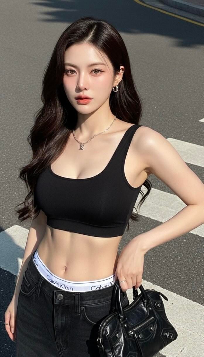 时尚摄影:梦幻光影中的自信女性